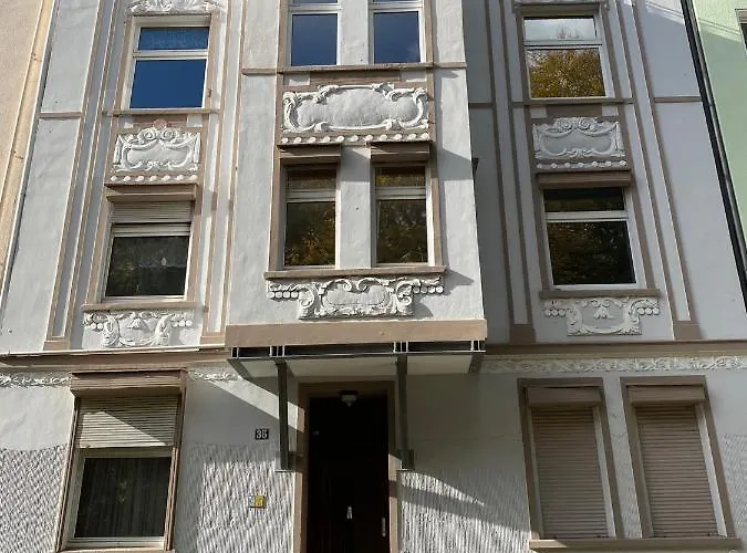 Tolle Stadtwohnung Mit Guter Verkehrsanbindung Von Der Goltz 35 * Dortmund
